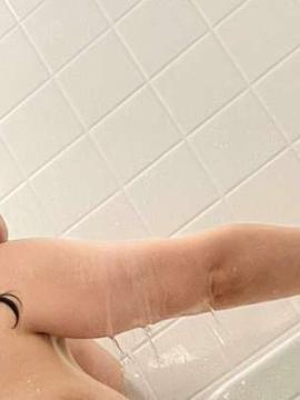 OnlyFans - MomNextDoorVIP / @momnextdoorvip Scene 84 — photo 8 of 20