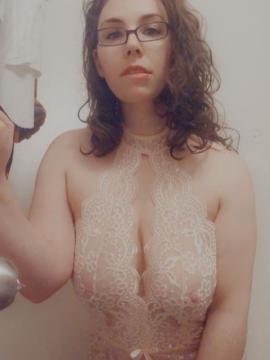 OnlyFans - MomNextDoorVIP / @momnextdoorvip Scene 95 — photo 8 of 20