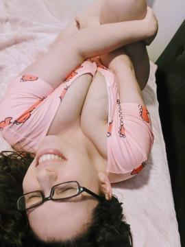 OnlyFans - MomNextDoorVIP / @momnextdoorvip Scene 98 — photo 2 of 20
