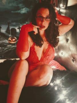 OnlyFans - MomNextDoorVIP / @momnextdoorvip Scene 120 — photo 2 of 20