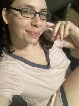 OnlyFans - MomNextDoorVIP / @momnextdoorvip Scene 132 — photo 12 of 20