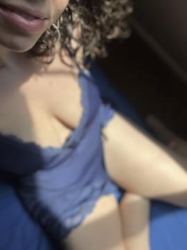 OnlyFans - MomNextDoorVIP / @momnextdoorvip Scene 136 — photo 15 of 20