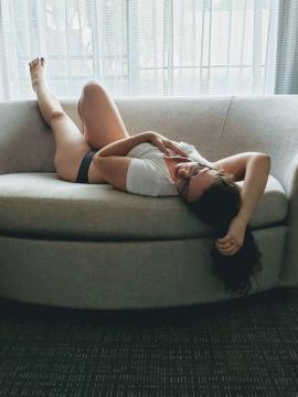 OnlyFans - MomNextDoorVIP / @momnextdoorvip Scene 147 — photo 4 of 20
