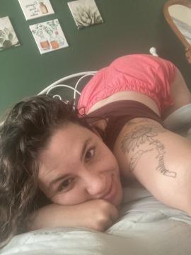 OnlyFans - MomNextDoorVIP / @momnextdoorvip Scene 149