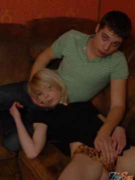 Skinny teen hardcore — photo 3 of 15