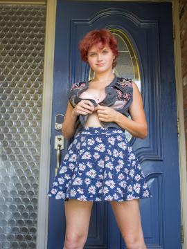 Naomi At The Door — photo 3 of 16