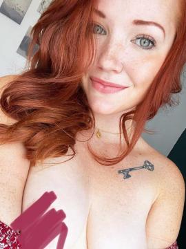 OnlyFans - Sweetlikestrawberrywine / @sweetstrawberrywine Scene 1 — photo 1 of 20