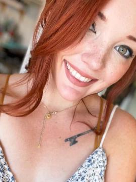 OnlyFans - Sweetlikestrawberrywine / @sweetstrawberrywine Scene 1 — photo 2 of 20