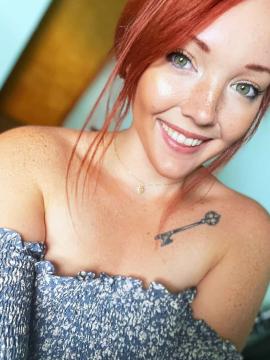 OnlyFans - Sweetlikestrawberrywine / @sweetstrawberrywine Scene 3 — photo 7 of 20