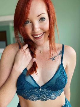 OnlyFans - Sweetlikestrawberrywine / @sweetstrawberrywine Scene 4 — photo 6 of 20