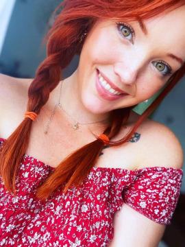 OnlyFans - Sweetlikestrawberrywine / @sweetstrawberrywine Scene 5 — photo 4 of 20