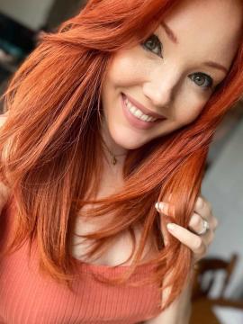 OnlyFans - Sweetlikestrawberrywine / @sweetstrawberrywine Scene 11 — photo 17 of 20