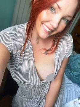 OnlyFans - Sweetlikestrawberrywine / @sweetstrawberrywine Scene 16 — photo 11 of 20