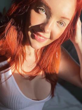 OnlyFans - Sweetlikestrawberrywine / @sweetstrawberrywine Scene 25 — photo 13 of 20