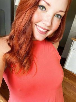 OnlyFans - Sweetlikestrawberrywine / @sweetstrawberrywine Scene 28 — photo 19 of 20