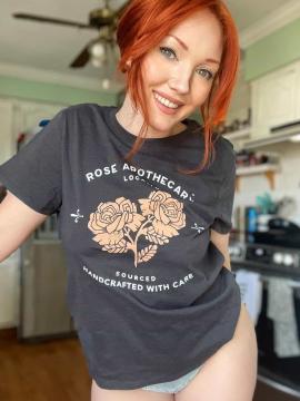 OnlyFans - Sweetlikestrawberrywine / @sweetstrawberrywine Scene 30 — photo 6 of 20