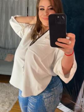OnlyFans - BellaBodhi / @bellabodhivip Scene 171 — photo 17 of 20