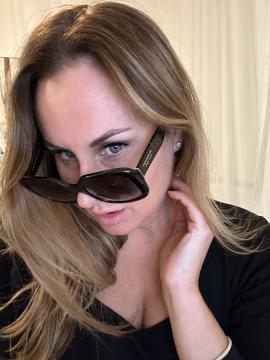 OnlyFans - Jane / @janenaughtymom Scene 5 — photo 16 of 20