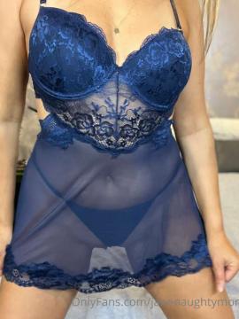 OnlyFans - Jane / @janenaughtymom Scene 16 — photo 6 of 20