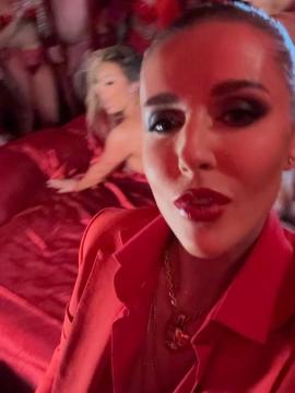 OnlyFans - 🚀SYBIL🚀 / @realsybil Scene 75 — photo 10 of 20