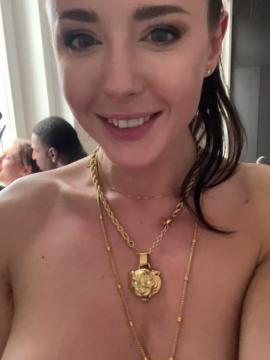 OnlyFans - 🚀SYBIL🚀 / @realsybil Scene 78 — photo 18 of 20