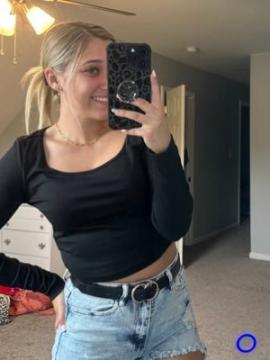 OnlyFans - Bri / @onlyneedbri Scene 1 — photo 1 of 20