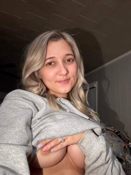 OnlyFans - Bri / @onlyneedbri Scene 1 — photo 6 of 20