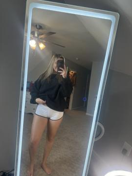 OnlyFans - Bri / @onlyneedbri Scene 2 — photo 6 of 20