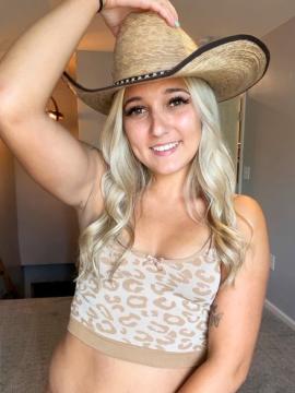 OnlyFans - Bri / @onlyneedbri Scene 3 — photo 6 of 20