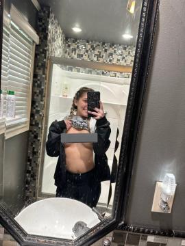 OnlyFans - Bri / @onlyneedbri Scene 4 — photo 17 of 20