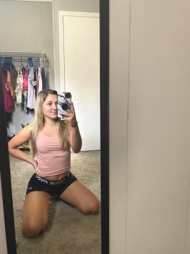 OnlyFans - Bri / @onlyneedbri Scene 8 — photo 6 of 20