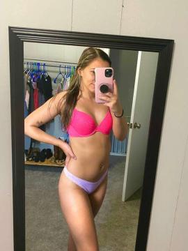 OnlyFans - Bri / @onlyneedbri Scene 22 — photo 6 of 20
