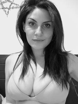 OnlyFans - 🥵🥵 Den Yanine / @denyanine 🥵🥵 Scene 4 — photo 17 of 20