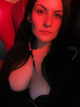 OnlyFans - 🥵🥵 Den Yanine / @denyanine 🥵🥵 Scene 13 — photo 15 of 20