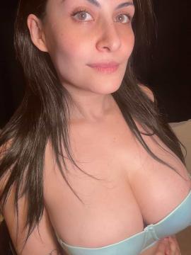 OnlyFans - 🥵🥵 Den Yanine / @denyanine 🥵🥵 Scene 20 — photo 9 of 20
