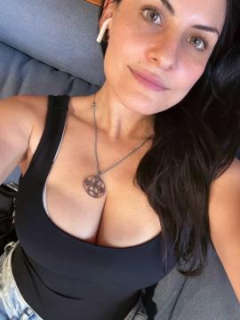 OnlyFans - 🥵🥵 Den Yanine / @denyanine 🥵🥵 Scene 27 — photo 4 of 20