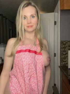 OnlyFans - 𝙃𝙊𝙇𝙇𝙔 𝙅𝘼𝙉𝙀 / @hollyjaneloves69 Scene 116 — photo 1 of 20