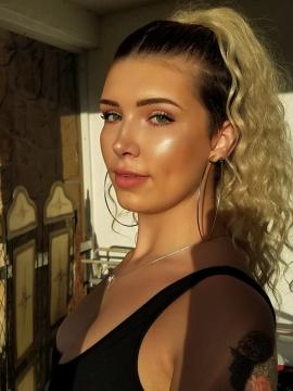 OnlyFans - Miya / @miyaacacia Scene 1 — photo 4 of 20