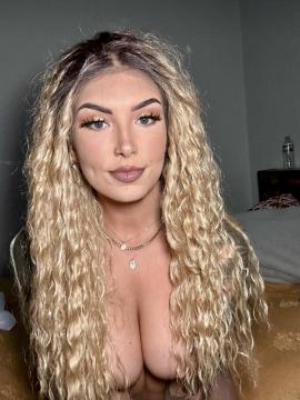 OnlyFans - Miya / @miyaacacia Scene 4 — photo 17 of 20