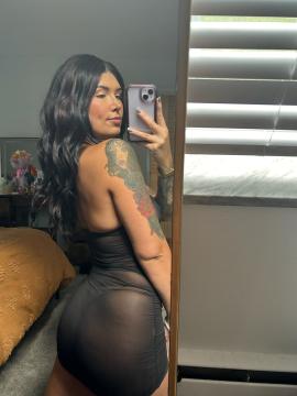 OnlyFans - Miya / @miyaacacia Scene 8 — photo 8 of 20