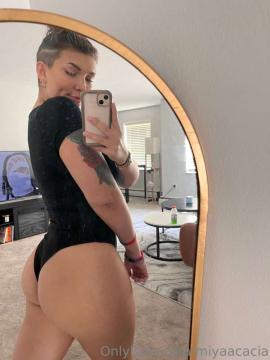 OnlyFans - Miya / @miyaacacia Scene 10 — photo 6 of 20