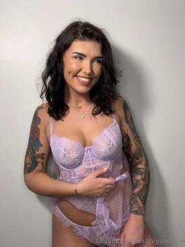 OnlyFans - Miya / @miyaacacia Scene 13 — photo 19 of 20