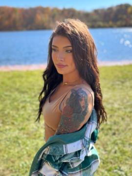 OnlyFans - Miya / @miyaacacia Scene 15 — photo 7 of 20