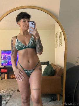 OnlyFans - Miya / @miyaacacia Scene 18 — photo 15 of 20
