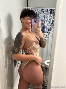 OnlyFans - Miya / @miyaacacia Scene 20 — photo 17 of 20