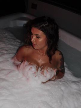 OnlyFans - Miya / @miyaacacia Scene 24 — photo 8 of 20