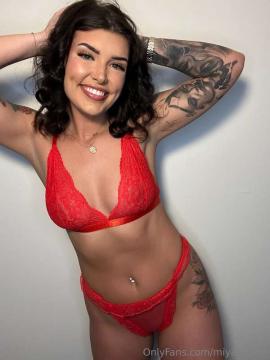 OnlyFans - Miya / @miyaacacia Scene 28 — photo 2 of 20
