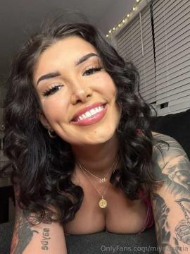 OnlyFans - Miya / @miyaacacia Scene 28 — photo 7 of 20