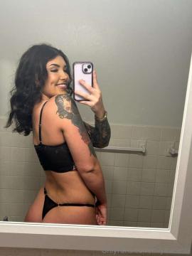 OnlyFans - Miya / @miyaacacia Scene 30 — photo 3 of 20