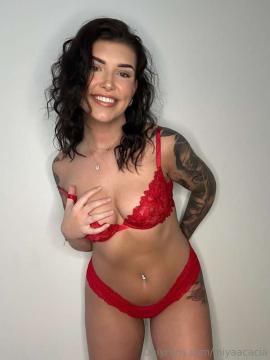 OnlyFans - Miya / @miyaacacia Scene 30 — photo 6 of 20